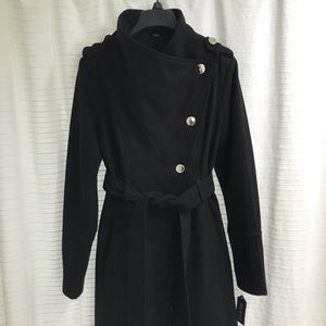 GUESS Coat with gold buttons front and back, NWT